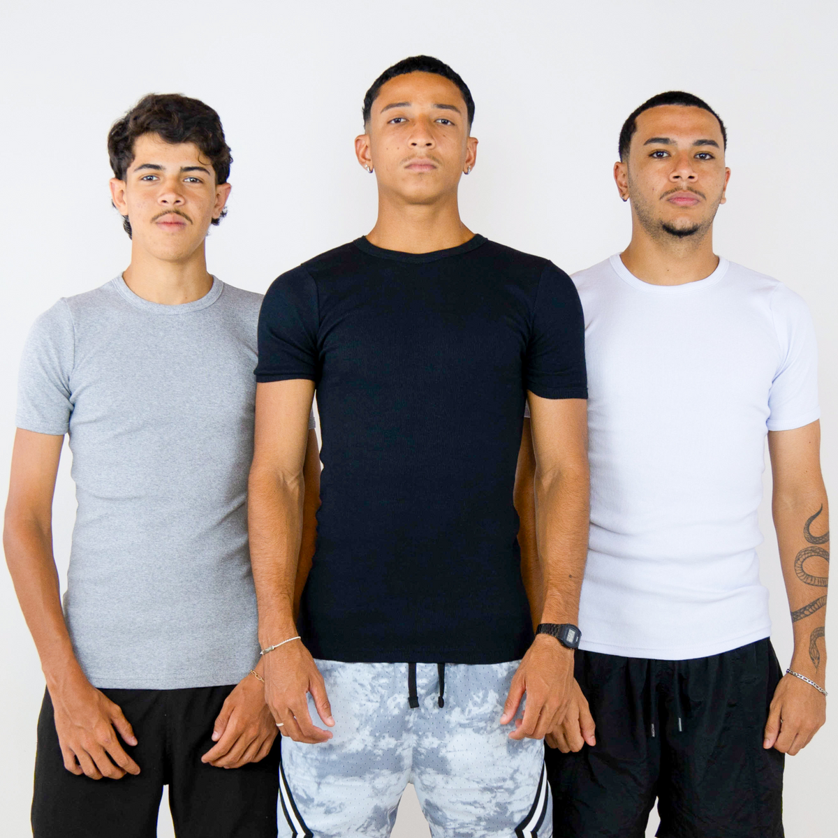3x Camisetas Caneladas Slim  - Basic Pack