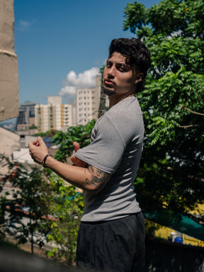 Camiseta Canelada Slim Cinza