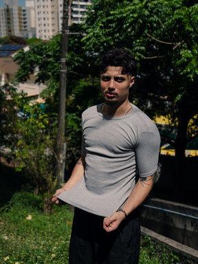 Camiseta Canelada Slim Cinza